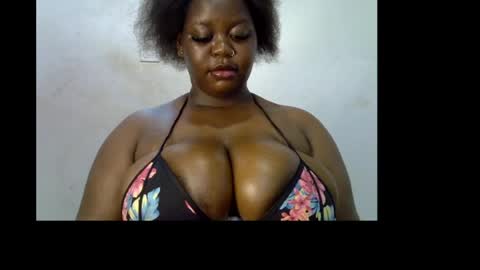 Snapshot of ebony_plumx12 chatting on 05-22-26, 05:51 Prisy online show from 05-22-26, 05:51