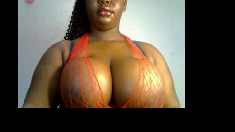 Snapshot of ebony_plumx12 chatting on 05-26-26, 08:54 Prisy online show from 05-26-26, 08:54
