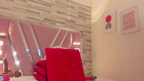 Snapshot of ebony_priincess chatting on 10-30-25, 02:13 Valery online show from 10-30-25, 02:13