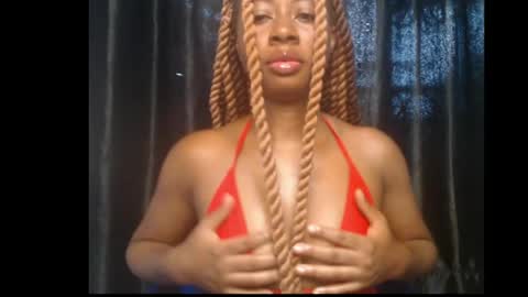 Snapshot of ebony_queenx chatting on 04-26-26, 10:24 Queen online show from 04-26-26, 10:24