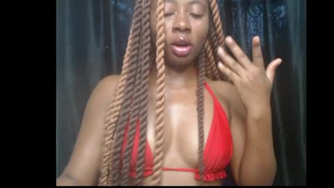 Snapshot of ebony_queenx chatting on 04-27-26, 09:29 Queen online show from 04-27-26, 09:29