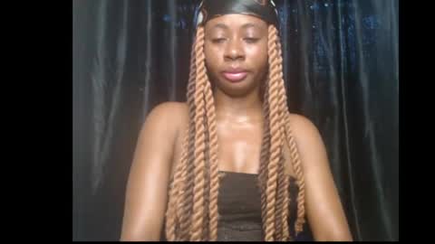 Snapshot of ebony_queenx chatting on 04-30-26, 09:48 Queen online show from 04-30-26, 09:48