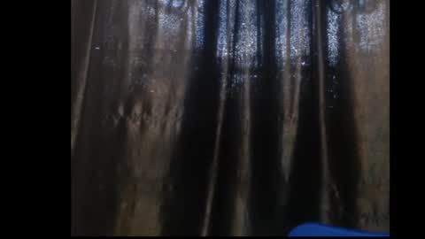 Snapshot of ebony_queenx chatting on 05-05-26, 09:17 Queen online show from 05-05-26, 09:17