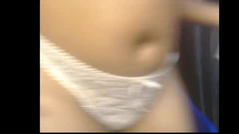 Snapshot of ebony_queenx chatting on 05-11-26, 04:37 Queen online show from 05-11-26, 04:37