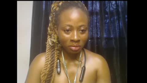 Snapshot of ebony_queenx chatting on 05-20-26, 09:59 Queen online show from 05-20-26, 09:59