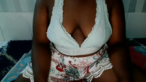 Snapshot of ebony_sabrina chatting on 06-30-26, 07:37 Sabrina online show from 06-30-26, 07:37