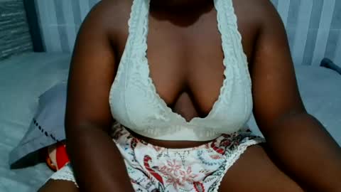 Snapshot of ebony_sabrina chatting on 07-02-26, 07:25 Sabrina online show from 07-02-26, 07:25