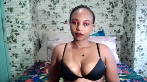 Snapshot of ebony_seduction00 chatting on 06-18-26, 06:13 ebony_seduction00 online show from 06-18-26, 06:13