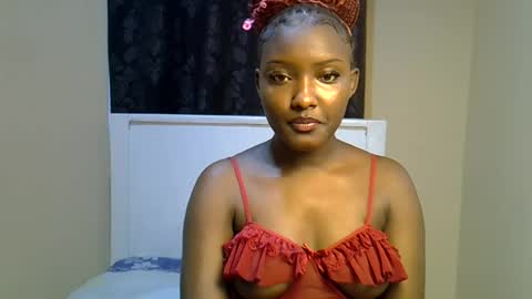 Snapshot of ebonybarbieee chatting on 06-21-26, 01:35 Barbie online show from 06-21-26, 01:35