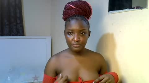 Snapshot of ebonybarbieee chatting on 06-25-26, 08:46 Barbie online show from 06-25-26, 08:46