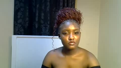 Snapshot of ebonybarbieee chatting on 07-12-26, 07:38 Barbie online show from 07-12-26, 07:38