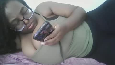 Snapshot of ebonybigtitqueen0 chatting on 09-14-25, 02:54 ebonybigtitqueen0 online show from 09-14-25, 02:54