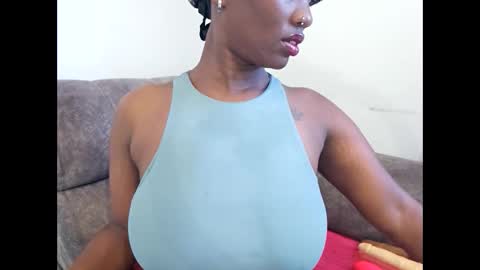 Snapshot of ebonycandymelani chatting on 09-26-25, 11:14 Ebony Melanie online show from 09-26-25, 11:14