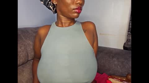 Snapshot of ebonycandymelani chatting on 10-01-25, 12:05 Ebony Melanie online show from 10-01-25, 12:05