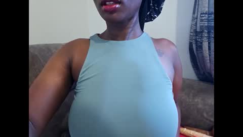 Snapshot of ebonycandymelani chatting on 10-21-25, 11:55 Ebony Melanie online show from 10-21-25, 11:55