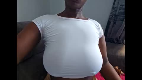 Snapshot of ebonycandymelani chatting on 11-22-25, 11:20 Ebony Melanie online show from 11-22-25, 11:20