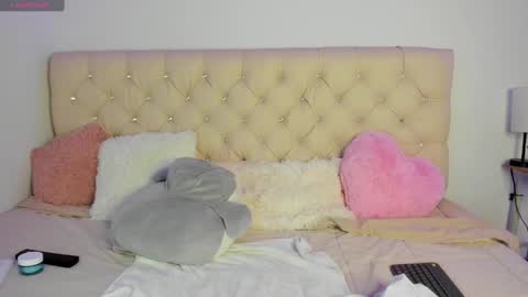 Queen Ebony online show from 12-23-24, 11:39