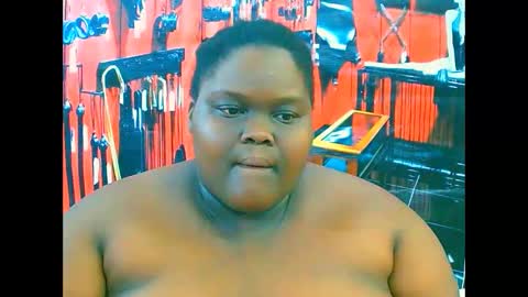 ebonyhotbuns4u2luv online show from 10-30-25, 07:14