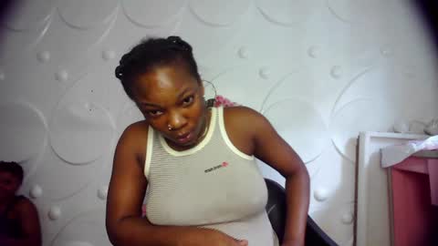 Snapshot of ebonykissxx chatting on 06-15-26, 10:39 ebonykissxx online show from 06-15-26, 10:39