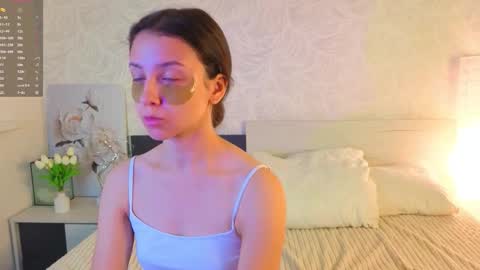 Snapshot of ebonyleibenstein chatting on 09-16-25, 03:07 Milly online show from 09-16-25, 03:07