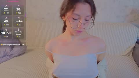 Snapshot of ebonyleibenstein chatting on 11-21-25, 03:38 Milly online show from 11-21-25, 03:38