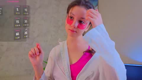 Snapshot of ebonyleibenstein chatting on 11-30-25, 03:21 Milly online show from 11-30-25, 03:21