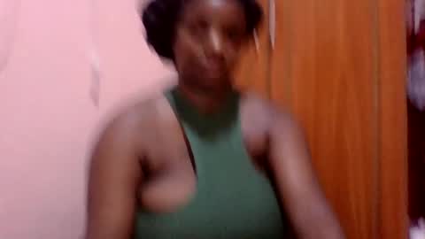 Snapshot of ebonymayahh chatting on 07-04-26, 07:03 ebonymayahh online show from 07-04-26, 07:03