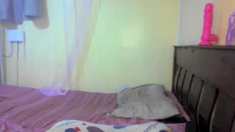 Ebonymuse2 online show from 05-17-26, 09:11