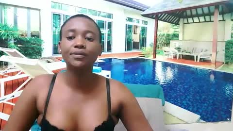 Snapshot of ebonyolive69 chatting on 12-17-24, 08:45 Cindy online show from 12-17-24, 08:45