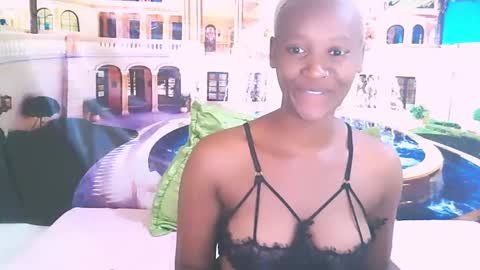 Snapshot of ebonyolive69 chatting on 10-14-25, 09:32 Cindy online show from 10-14-25, 09:32