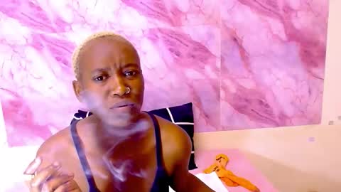 Snapshot of ebonyolive69 chatting on 10-17-25, 06:54 Cindy online show from 10-17-25, 06:54