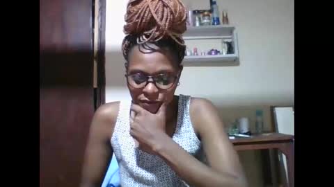 Snapshot of ebonyqueen4 chatting on 06-11-26, 11:52 JACKLINE online show from 06-11-26, 11:52