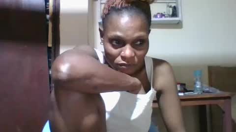 Snapshot of ebonyqueen4 chatting on 06-14-26, 06:37 JACKLINE online show from 06-14-26, 06:37
