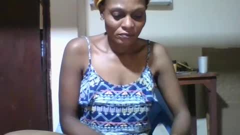 Snapshot of ebonyqueen4 chatting on 06-17-26, 01:08 JACKLINE online show from 06-17-26, 01:08