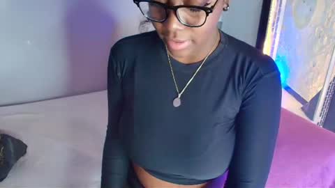 Snapshot of ebonyrosee_ chatting on 06-04-26, 12:22 ebonyrosee_ online show from 06-04-26, 12:22