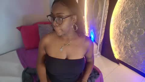 Snapshot of ebonyrosee_ chatting on 06-06-26, 12:10 ebonyrosee_ online show from 06-06-26, 12:10