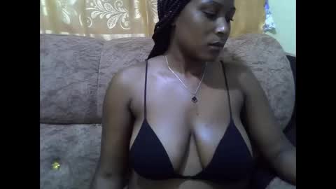 Snapshot of ebonysk chatting on 06-09-26, 10:32 pretty online show from 06-09-26, 10:32