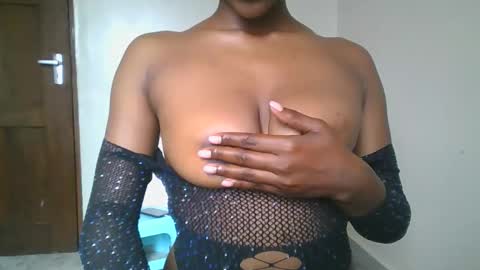 ebonyslut09 online show from 03-13-26, 06:42