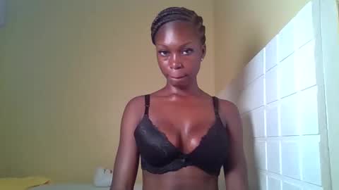 ebonytanqueen online show from 03-09-26, 12:25