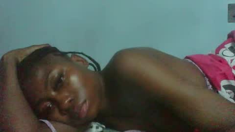 Snapshot of ebonyxxbabe chatting on 10-17-25, 05:10 ebonyxxbabe online show from 10-17-25, 05:10