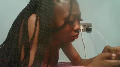 Snapshot of ebonyxxbabe chatting on 10-25-25, 07:05 ebonyxxbabe online show from 10-25-25, 07:05