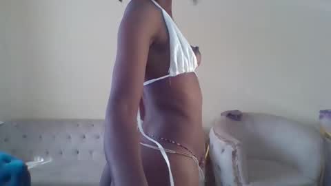 Snapshot of edakiss chatting on 01-11-26, 05:45 edakiss online show from 01-11-26, 05:45