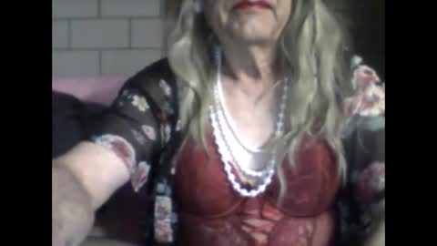 Snapshot of eddie595959 chatting on 01-08-25, 10:15 eddie595959 online show from 01-08-25, 10:15