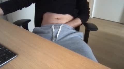 Snapshot of eddy270 chatting on 01-17-26, 02:44 eddy270 online show from 01-17-26, 02:44