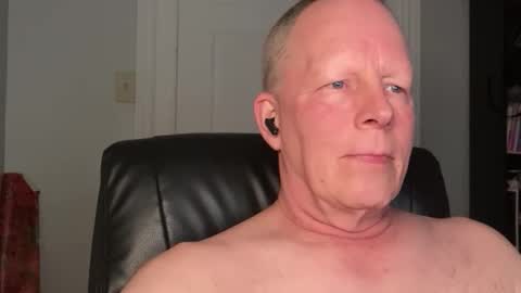 Eddy online show from 12-16-25, 02:38