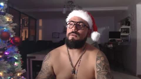 edgarram83 online show from 12-26-24, 03:16