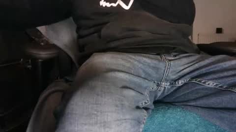 edged biker online show from 02-01-26, 05:33