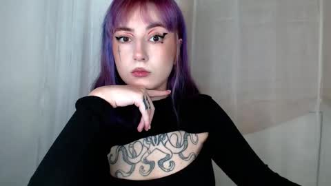 Snapshot of ediefris chatting on 02-12-26, 08:37 fickle demon made of clumps of matter online show from 02-12-26, 08:37