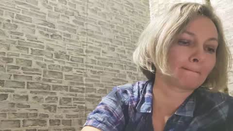 edithmanning online show from 01-08-25, 03:28