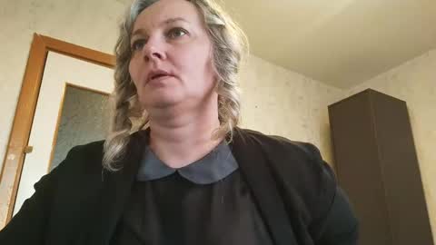 edithmanning online show from 05-05-26, 05:21